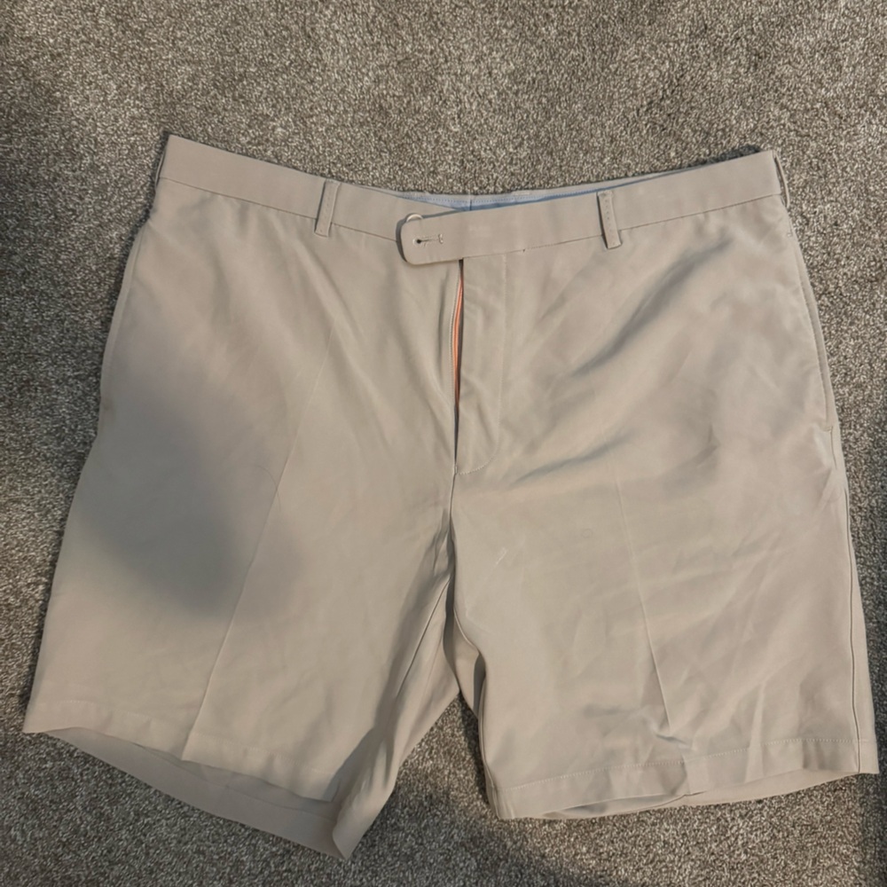 Men’s Peter Millar performance golf shorts W38